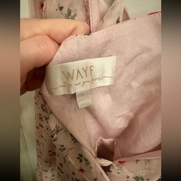 Wayf High Low Sundress with V-Neck and Slit - Picture 4 of 4